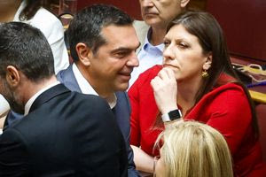 Ε όχι και λαγούμι για τον Αλέξη!