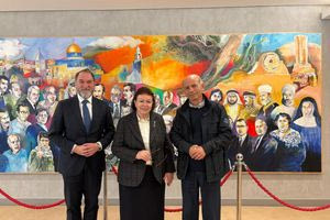 Λίνα Μενδώνη: Δεσμεύτηκε για ανθρωπιστική βοήθεια και πολιτιστική στήριξη στην Παλαιστίνη