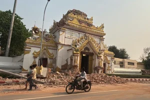 Δραματική η κατάσταση στην Μιανμάρ -«Άνθρωποι παραμένουν εγκλωβισμένοι στα συντρίμμια, δεν έχουμε καμία βοήθεια»