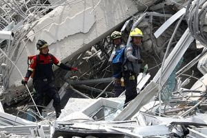 Απέλπιδες προσπάθειες για ανεύρεση επιζώντων στα συντρίμμια της Μιανμάρ