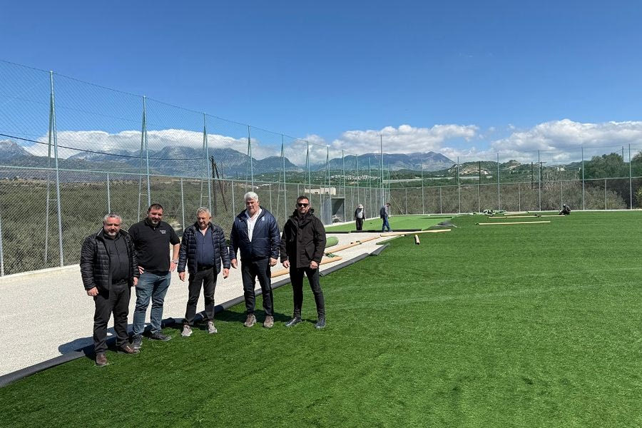 Προς ολοκλήρωση οι εργασίες στο γήπεδο 8Χ8 των Μοιρών