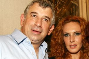 Πέτρος Φιλιππίδης: Στο «φως» της δημοσιότητας νέο χειρόγραφο σημείωμα της Εβελίνας Παπούλια