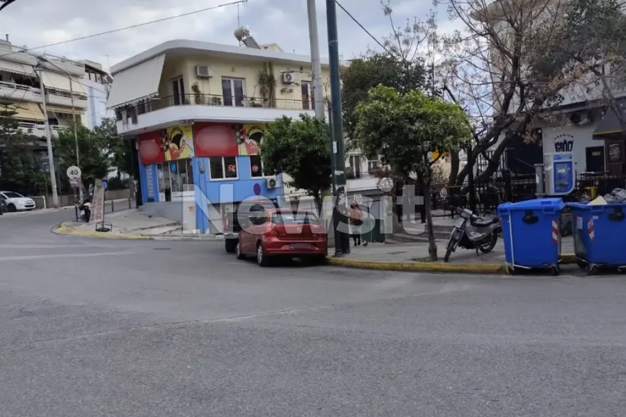 Πειραιάς: «Η 65χρονη που παρασύρθηκε και σκοτώθηκε από ΙΧ είχε χτυπηθεί από άλλο αυτοκίνητο λίγο πριν