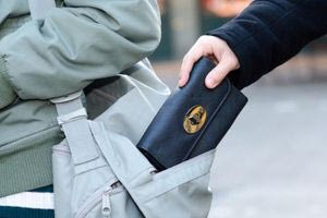 Ηράκλειο: Έκλεψε τσάντα ασθενή από νοσοκομείο