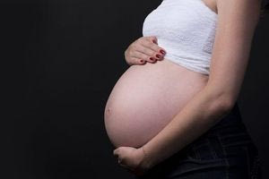 Μεταναστευτικό: Έγκυες κινδυνεύουν να γεννήσουν μέσα στις βάρκες που καταφτάνουν στην Κρήτη