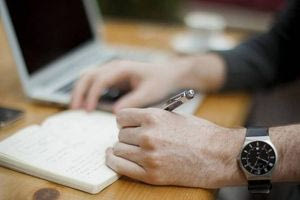 Αναδρομικά έως 2.000 ευρώ στο Δημόσιο – Οι δικαιούχοι