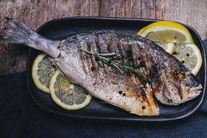 Ψάρι: Η Νο1 τροφή που μειώνει τον κίνδυνο άνοιας