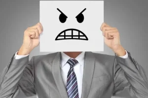 Καλά κάνουμε και δεν τους εμπιστευόμαστε