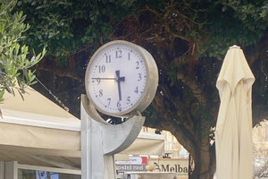 Επιδιορθώθηκε το ρολόι στα Λιοντάρια