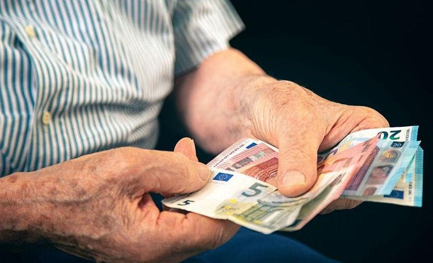 Απόφαση βόμβα του Ελεγκτικού Συνεδρίου ανοίγει δρόμο για νέες αυξήσεις στις συντάξεις