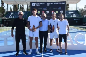 Σακελλαρίδης και Πέτρος Τσιτσιπάς αναδείχτηκαν πρωταθλητές στο Challenger της Χερσονήσου