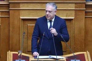 Θεοδωρικάκος: Υποχρέωσή μας είναι να διαλευκανθεί πλήρως η εθνική τραγωδία των Τεμπών