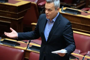 Χάρης Μαμουλάκης για το νέο αεροδρόμιο: “Αντί για λύσεις, νέες υποσχέσεις”
