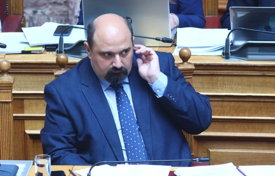 «Ναι» στην άσκηση ποινικής δίωξης κατά Τριαντόπουλου από 190 βουλευτές – Τα επόμενα βήματα