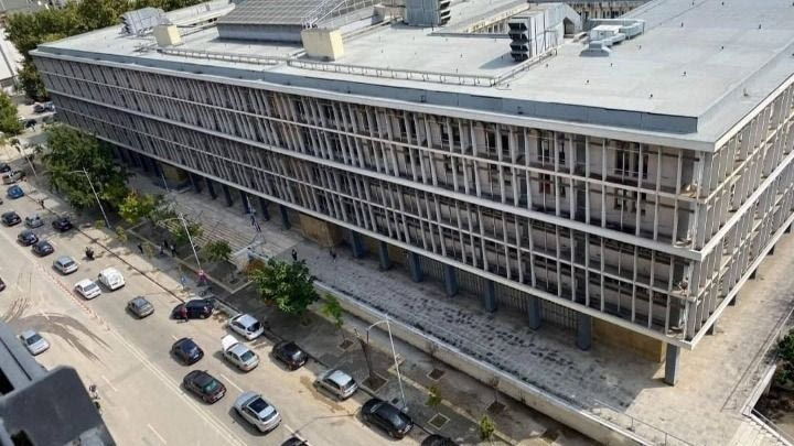 Θεσσαλονίκη: 32χρονη αποπειράθηκε να αυτοκτονήσει στις φοιτητικές εστίες – Στο αυτόφωρο ο φίλος της γιατί δεν την απέτρεψε