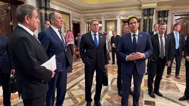 Ξεκίνησαν στη Σαουδική Αραβία οι συνομιλίες ΗΠΑ-Ρωσίας για τον πόλεμο στην Ουκρανία