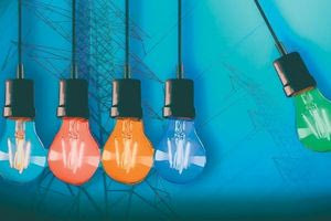 Ρεύμα: Γιατί 7 στους 10 καταναλωτές επιλέγουν το ακριβότερο πράσινο τιμολόγιο