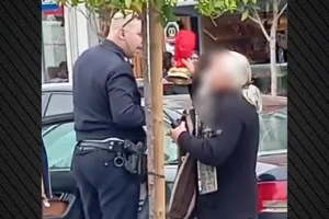 Το δις εξαμαρτείν του αρχιμανδρίτη στη Λαμία – Είχε χαστουκίσει γυναίκα αστυνομικό το 2014, οδηγείται για ψυχιατρική πραγματογνωμοσύνη