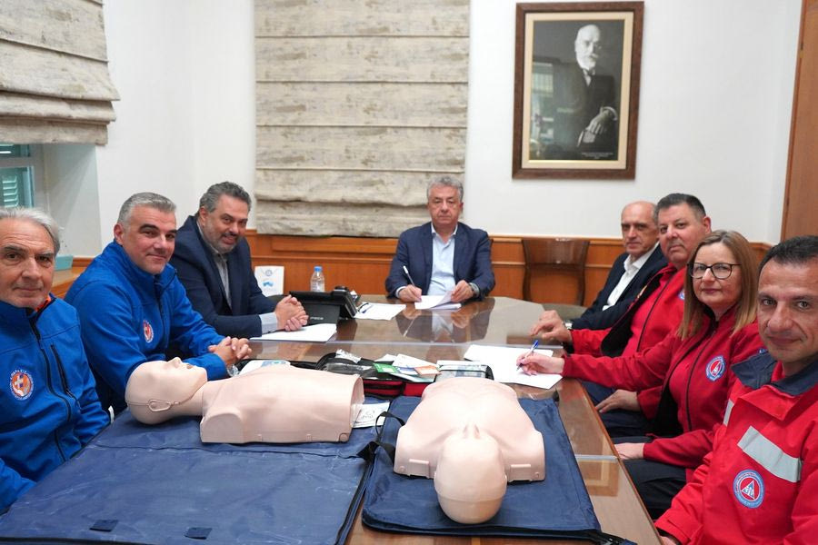 Συνεργασία Περιφέρειας Κρήτης με εθελοντικές ομάδες για την εκπαίδευση σε πρώτες βοήθειες