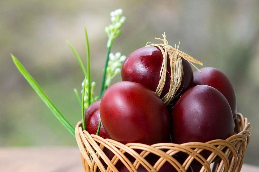 Τι σημαίνει η φράση «Χάσαμε τα αβγά και τα πασχάλια» και από πού προέρχεται