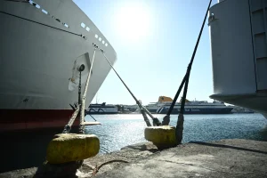 Νέες αυξήσεις στα ακτοπλοϊκά εισιτήρια από 1η Μαΐου