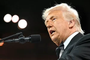 Ο Τραμπ προειδοποίησε ότι «καμία χώρα δεν θα γλιτώσει από τους δασμούς»