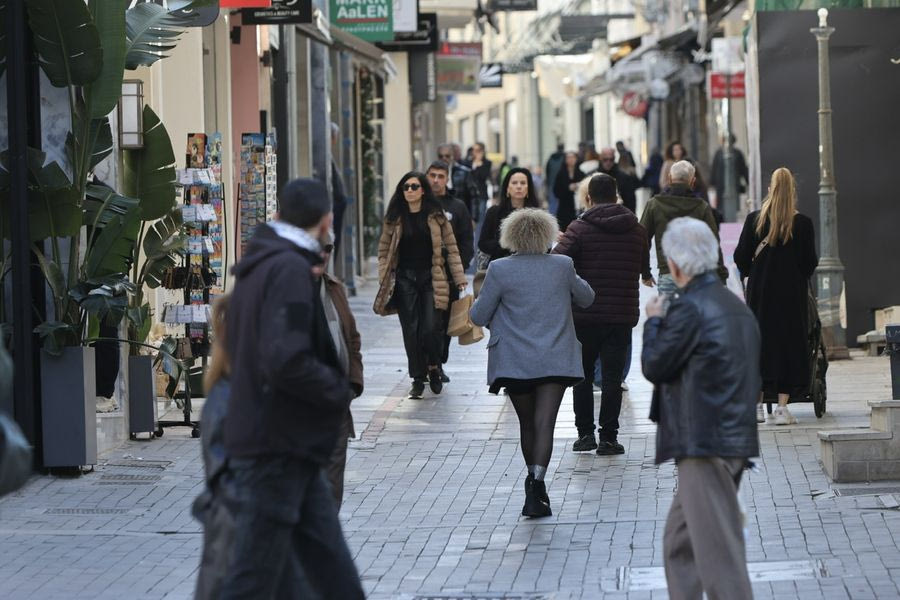 Μ.Πέμπτη: Πώς θα λειτουργήσουν σήμερα τα καταστήματα στο Ηράκλειο