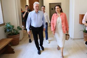 Σήμερα πέφτουν οι υπογραφές στη Λότζια