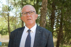 «Γιατρέ, γράψε μου  και  μια αξονική»-Τι λέει στην «Π» ο Απ. Καραντάνας για τις εξετάσεις που ενοχοποιούνται για το 5% των καρκίνων