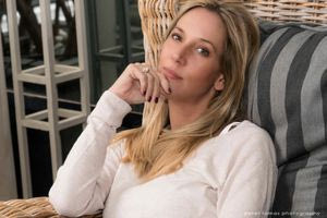 Στις Μοίρες η παρουσίαση του νέου βιβλίου της Πηνελόπης Κουρτζή «Το κορίτσι της παραλίας»