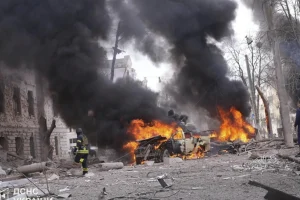 Το Υπουργείο Εξωτερικών καταδικάζει την ρωσική επίθεση: «Αυτή η βία πρέπει να τελειώσει»