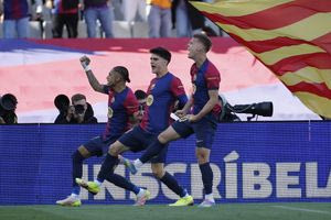 Τρίποντο τίτλου για τη Μπαρτσελόνα με την ανατροπή της χρονιάς