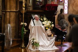 Άρχισε το λαϊκό προσκύνημα στον τάφο του πάπα Φραγκίσκου