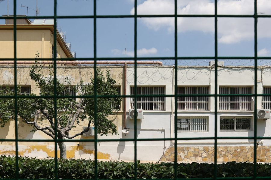 Επιχείρηση στις φυλακές Κορυδαλλού – Βρέθηκαν όπλο και φυσίγγια