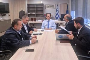 Τι συζήτησαν Κεγκέρογλου και Κατσαφάδος για την επιτάχυνση αποκατάστασης κατοικιών και υποδομών