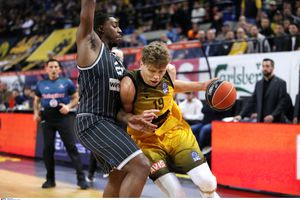 Greek Basketball League: Νίκες για ΑΕΚ και Προμηθέα στην έναρξη των πλέι οφ