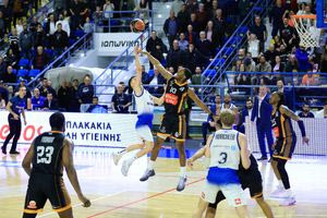 Greek Basketball League: ΠΑΟΚ και Καρδίτσα ισοφάρισαν τις σειρές με ΑΕΚ και Προμηθέα αντίστοιχα στα πλέι οφ (vid)