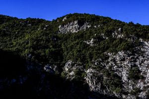 Νεκρή ανασύρθηκε η γυναίκα που έπεσε από χαράδρα στον Όλυμπο