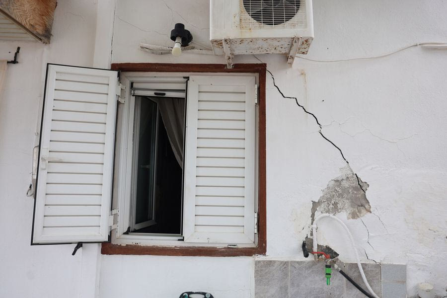 Εννέα «κίτρινα» κτίρια έδειξαν οι έλεγχοι στις Βούτες