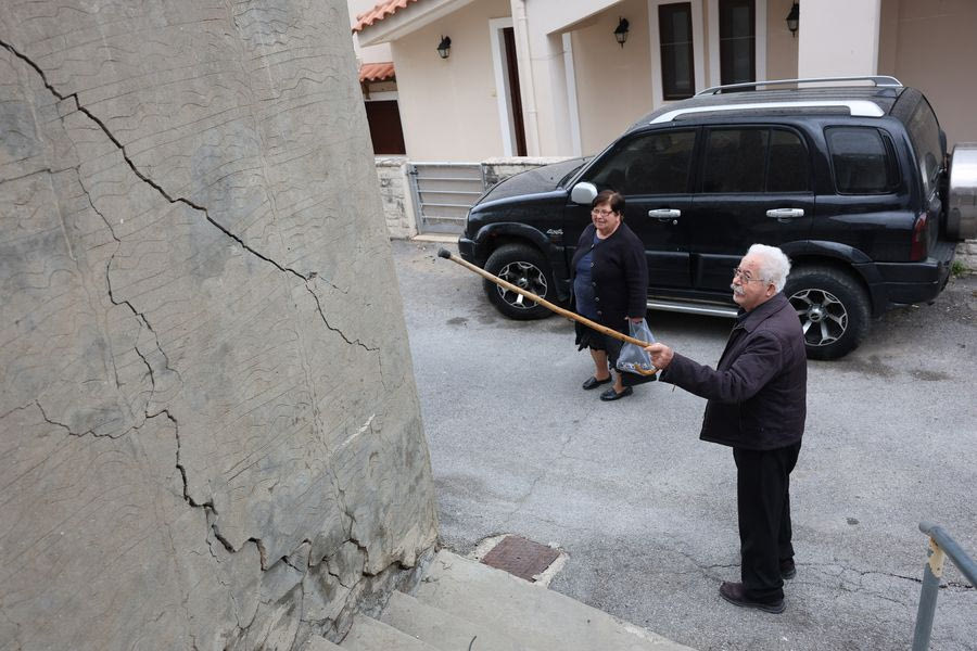 Βούτες: Καρέ καρέ η καταγραφή των φθορών στα σπίτια