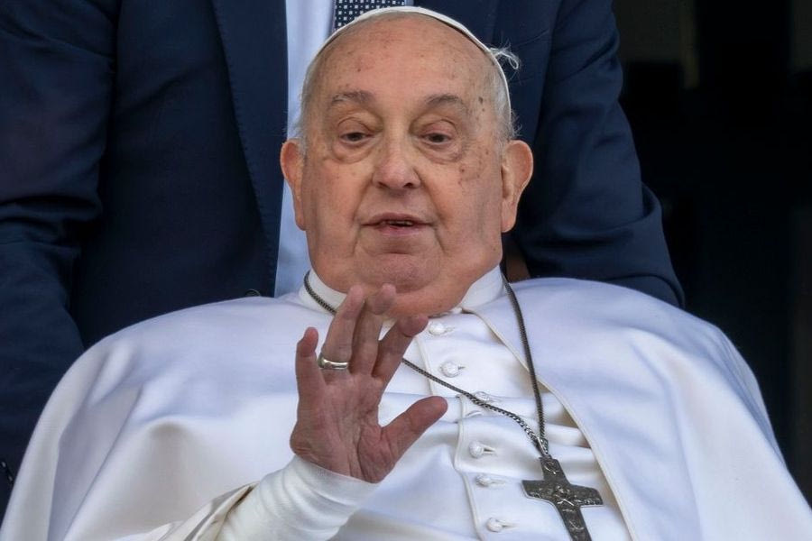 Τραμπ, Μακρόν, Ζελένσκι θα παραστούν στην κηδεία του πάπα Φραγκίσκου