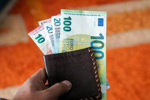 Δώρο Πάσχα: Λήγει σήμερα η προθεσμία για την καταβολή του – Οι «ποινές» για τους εργοδότες