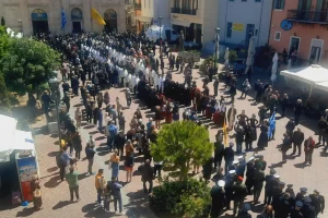 Σε κλίμα συγκίνησης το ύστατο χαίρε στον μακαριστό Μητροπολίτη Δαμασκηνό