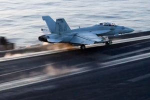 Υεμένη: Αμερικανικό μαχητικό έπεσε στη θάλασσα από το αεροπλανοφόρο «Harry S. Truman»