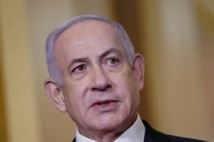 Ο Νετανιάχου απειλεί τη Χαμάς με «αλλεπάλληλα κύματα επιθέσεων» μέχρι την επιστροφή όλων των ομήρων