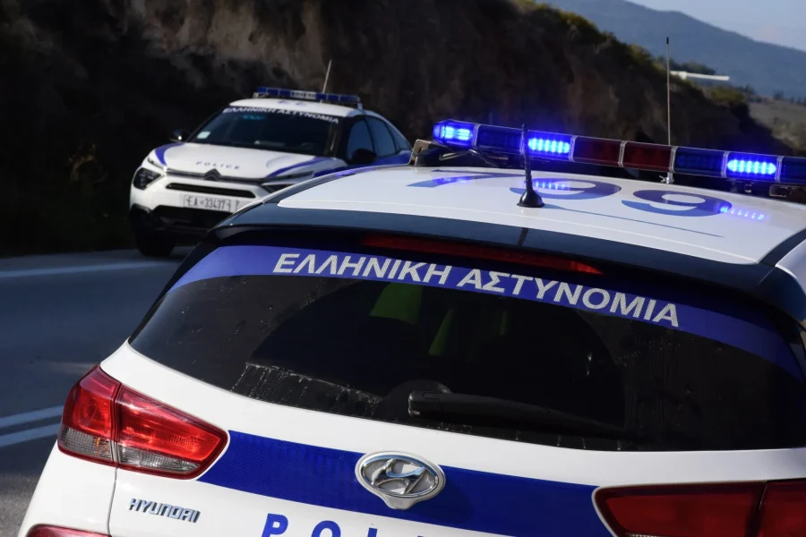 Λασίθι: Τρεις αστυνομικοί τραυματίστηκαν σε τροχαίο προκειμένου να μη χτυπήσουν σκύλο