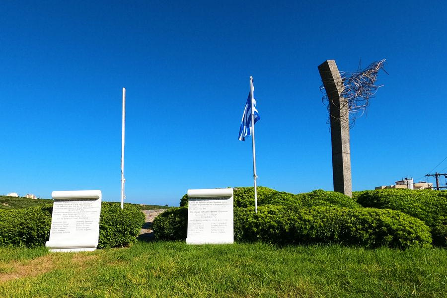 Τρισάγιο και κατάθεση στεφάνων στο μνημείο της απαγωγής του Κράιπε