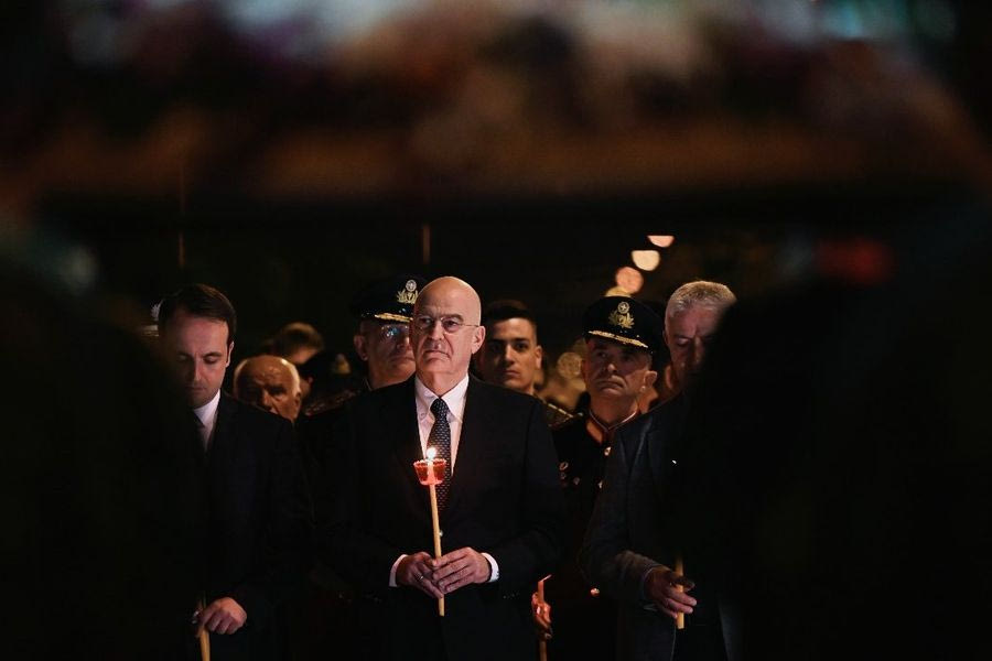 Στον Έβρο ο Δένδιας – Επισκέφθηκε φυλάκιο και παρακολούθησε τον Επιτάφιο στην Ορεστιάδα