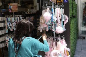 Πασχαλινή αγορά Ηρακλείου: Πλούσια σε αγαθά, ακριβή στις τιμές