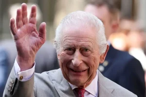 Βασιλιάς Κάρολος: «Πίστη, ελπίδα και αγάπη, τρεις αρετές που χρειάζεται ο κόσμος» – Το μήνυμά του για το Πάσχα